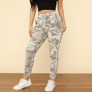 Made in Italy Camouflage Jogger Style Pants‎